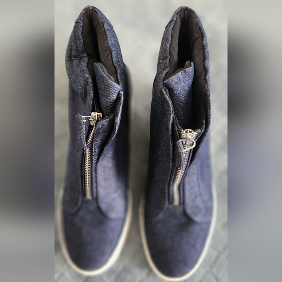 NWOT DKNY Dark Blue Denim Wedge Boots - Picture 1 of 9